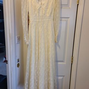 GUNNE SAX IVORY DRESS SIZE 9